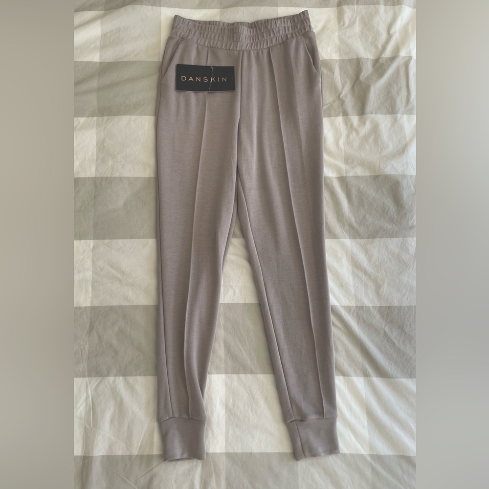 DANSKIN | Pintuck Jogger Pants | XS